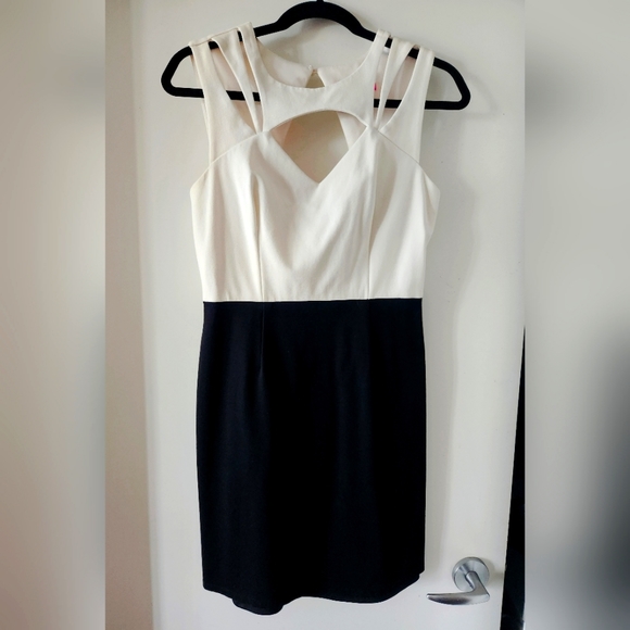 Betsey Johnson Black & White Cut Out Dress - Picture 2 of 11